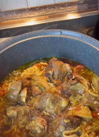 گوشت و پیاز را بگذارید بپزد گوشت و پیاز را بگذارید بپزد