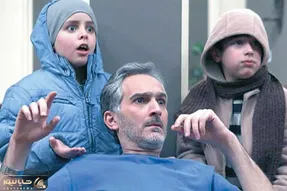 آواز اصیل؛  بیژن بنفشه خواه موقع آهنگ خوندن پیشکسوت ها با رقصش از ماتریکس خارج شد