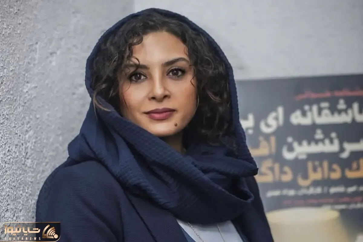 قشم گردی صاف و ساده حدیثه خانم تهرانی با کفتان سرخابی باربی شده چشمک میزنه!