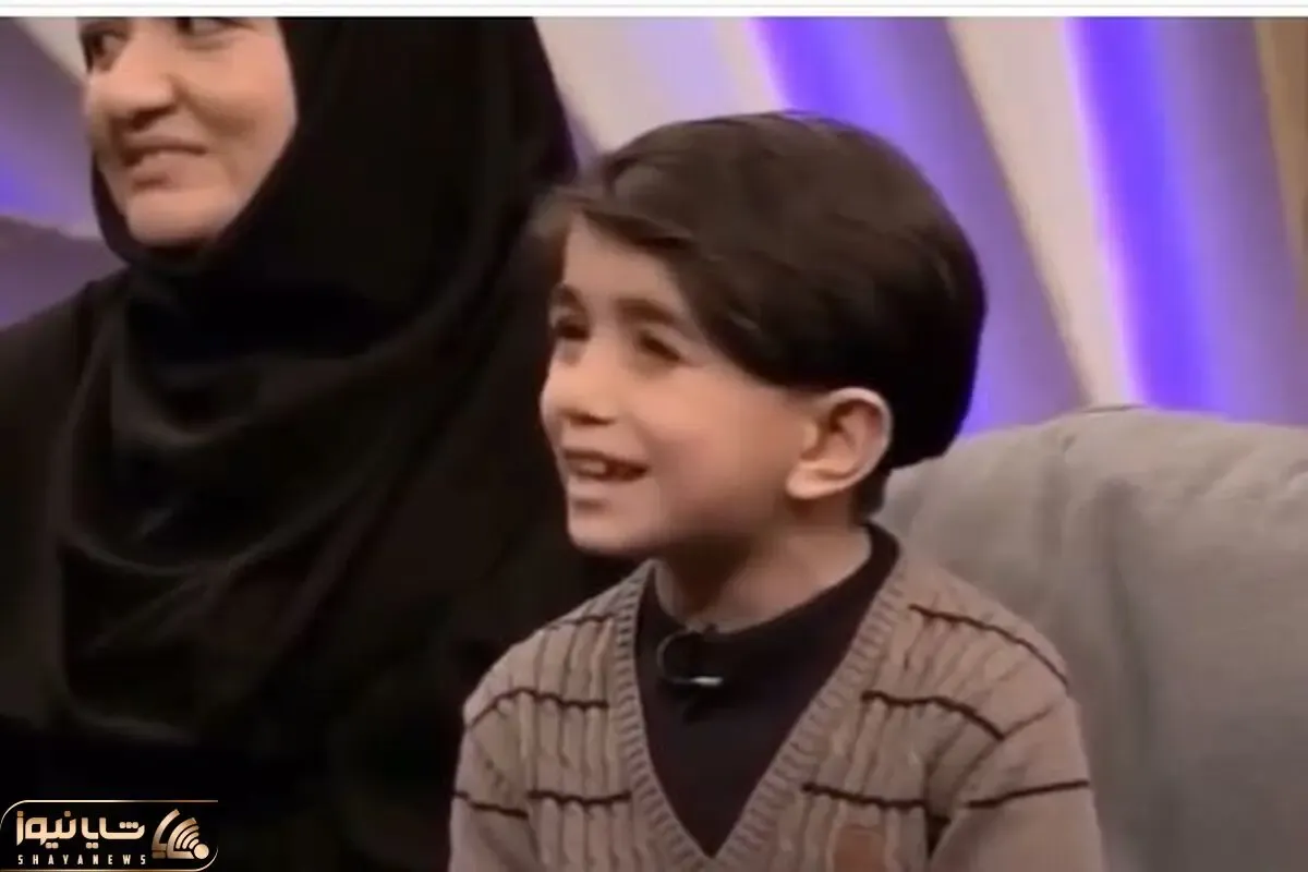 آواز شاد؛ این دوتا پسربچه جلو مادرشون آهنگ محسن ابراهیم زاده رو با صدای بهشتیشون
