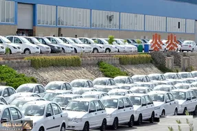 قیمت خودرو امروز چهارشنبه 10 اردیبهشت / بازار خودرو در سراشیبی در واکنش به افت دلار