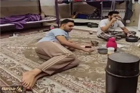 آواز شاد؛ پسرای شروشیطون خوابگاه کنسرت راه انداختن نوازنده در کمد از جون مایه میزاره