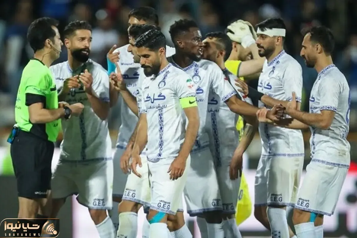 اعتراض ستاره پرسپولیسی گل گهر به ناداوری در بازی با استقلال!