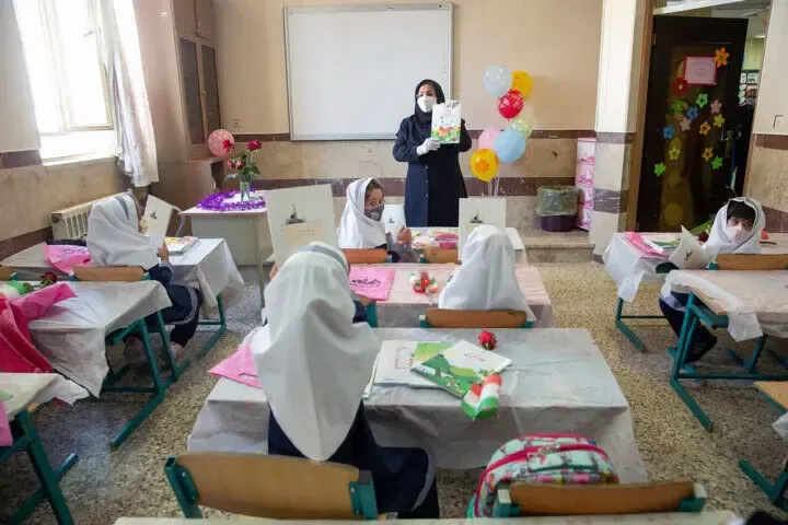 با اجرای رتبه بندی حقوق کدام معلمان تا 100 درصد زیاد می شود!