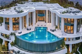معماری خلاقانه؛ میلیاردرا خونه نمیسازن مینی کهکشون میسازن پنجره هاس سینمای طبیعت