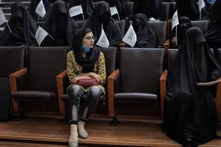 «لیمه هوتک» خبرنگار زن افغانستانی و عکسی که جنجالی شد