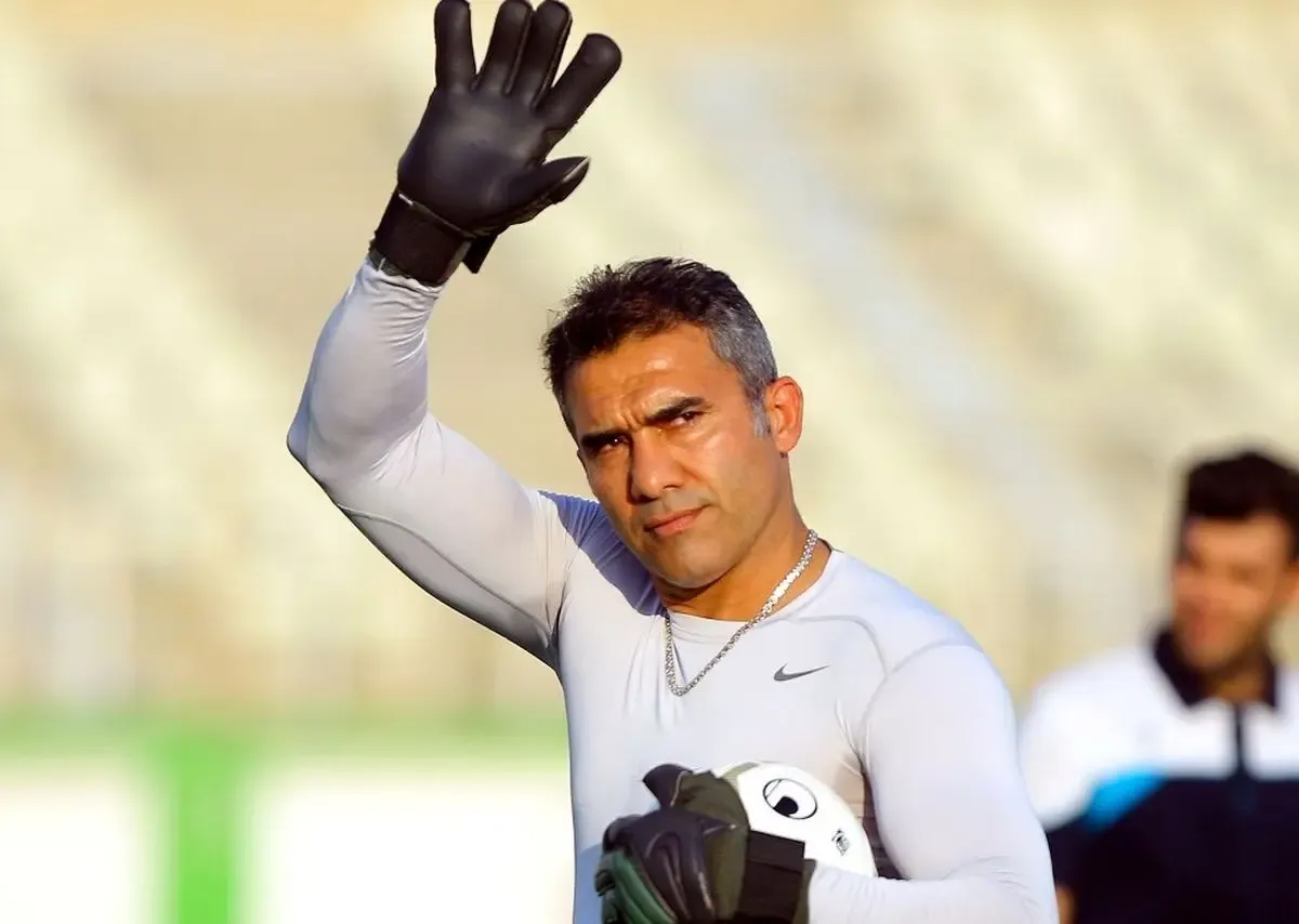 عابدزاده، هم بازی های پرسپولیسی خود را آنفالو کرد!