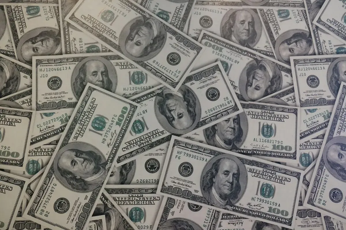 قیمت دلار امروز دوشنبه 12 مرداد 1405 / کاهش 3200 تومانی