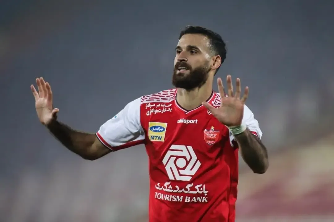 بمب نقل و انتقالات پرسپولیس از امارات می آید!