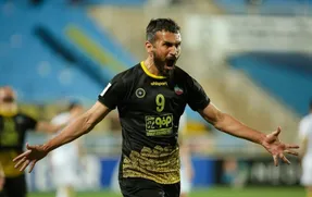فوری؛ توافق 2 ساله پرسپولیس با مهاجم استقلالی!