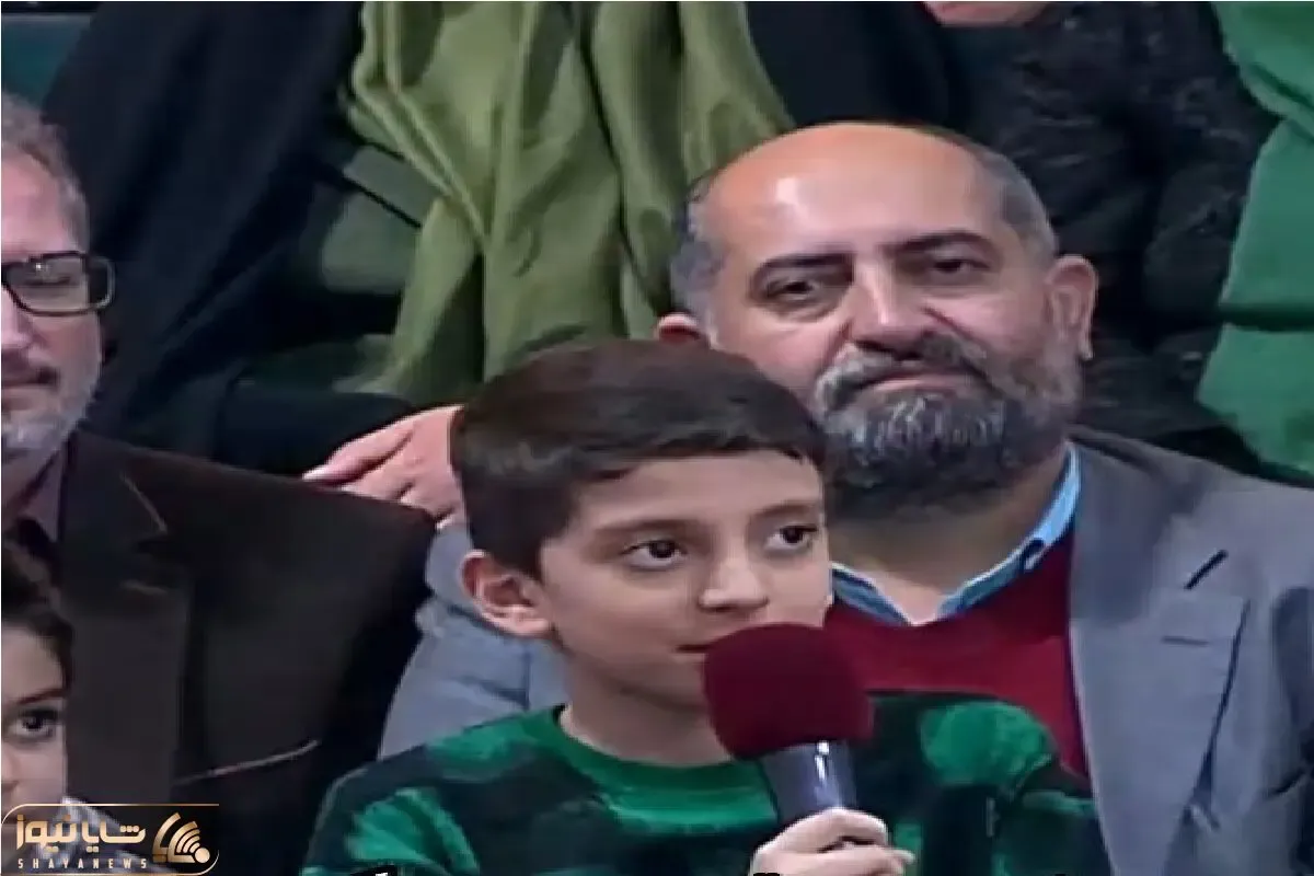 سکانس خندان؛ میکروفن دادن دست پسربچه باطری قلمی جوک آبرو مامان بر میگه همه روده برن