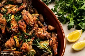 طرز تهیه بال مرغ دودی به یه روش جذاب و تر و تمیز؛ با این رسپی اوستایی میشه واسه خودت!