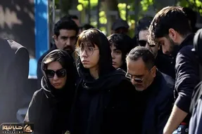 واکنش مونا مهرجویی به رای پرونده قتل پدر و مادرش
