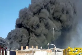 آیا شهر خودرو آتش گرفته است؟
