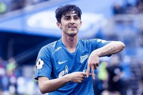 (عکس) رونمایی سردار آزمون از تیم والیبال بانوان اش!
