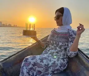 (عکس) تولد الناز شاکردوست در میان آب های دریای خزر!