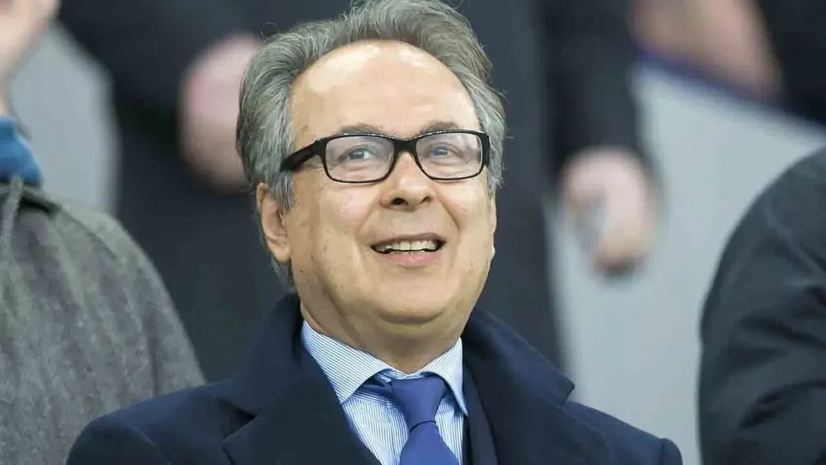 مالک ایرانی باشگاه اورتون به دنبال خریدن پرسپولیس؟
