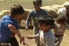 آواز محلی؛ بچه فسقلی های عشایر ایل ذوله کنار گوسفندای ذبح شده چه رقصی میکنن