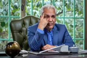 مهران مدیری در بیمارستان بستری شد | توقف فیلمبرداری سریال «ریمنی» + علت