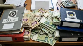 امروز 20 مرداد واریزی مددجویان کمیته امداد و بهزیستی برای این خانوار شروع شد.