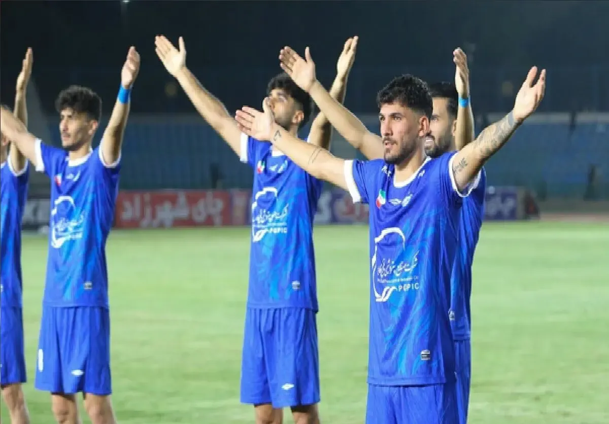 آمار عجیب سرخابی‌ها؛ استقلال ۳ سال جوانتر از پرسپولیس