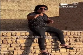 آواز شاد؛ مرد فتوکپی خواننده اونور آبیه صداشو از خودش بهتر تقلید کرد فقط خس خسش