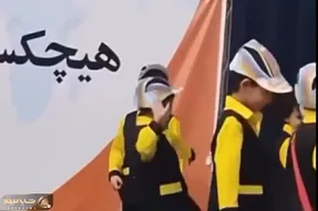 آواز لرزان؛ پسر بچه شر و شیطون رفته یه مدرسه رو به آتیش کشیده با رقصش