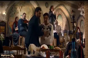 آواز شاد؛ بهرنگ علوی با آهنگ عشق شاخه نبات حرکات موزون رفت به زور نشوندنش ناراحت شد