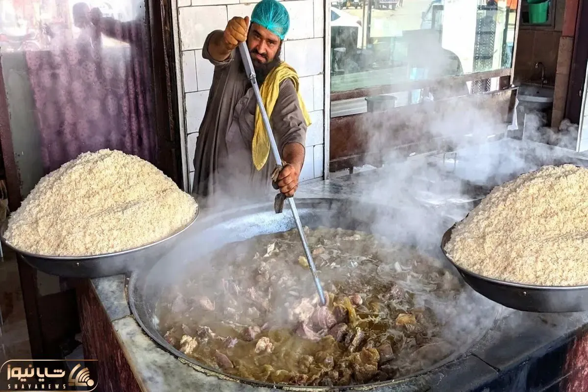 غذای خیابانی؛ ببینید حاصل یک عمر تجربه این پیرمرد عجب کابلی پلو محشری از آب درمیاد