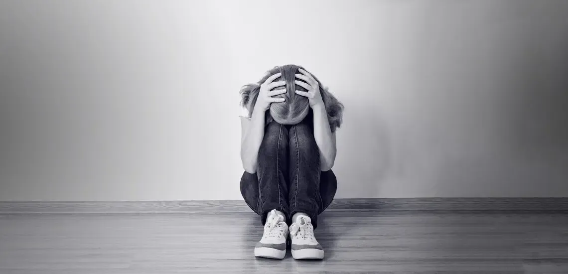عکس های شراره او را به دخمه شیطان برد
