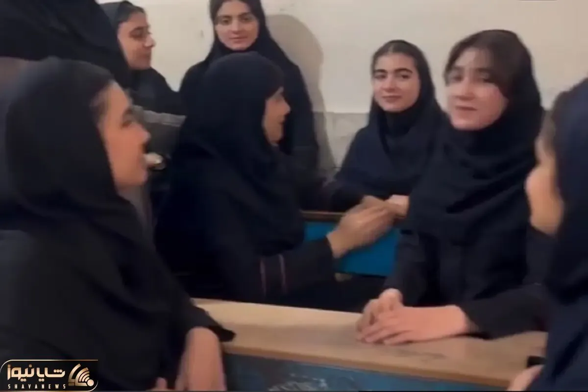 آواز وطن پرستانه؛ دخترا تو کلاس درس با صدای زیبا و ریتم جذاب برای ایران جان خوندن