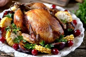 آشپزی حرفه ای؛ طرز تهیه مرغ شکم پر مجلسی و یه نکته طلایی واسه گرفتن بوی زهم مرغ