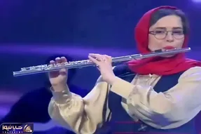 آواز هنرمندانه؛ نوازندگی مهراوه شریفی نیا که نشون میده از سرو روش هنر میباره چه ذوقید