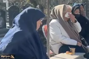 آواز پر احساس؛ گریه های بی امان مادر مهرداد میناومد سر مزارش