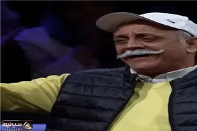 آواز شاد؛ این آقا سبیل چخماقی آهنگ دهه شصتی میخونه داورها و حضار وجد و رقص میان