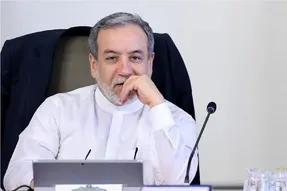 عراقچی: توافق ایران و عمان نزدیک است؛ بازگشایی تنگه هرمز منوط به شروط دیگر