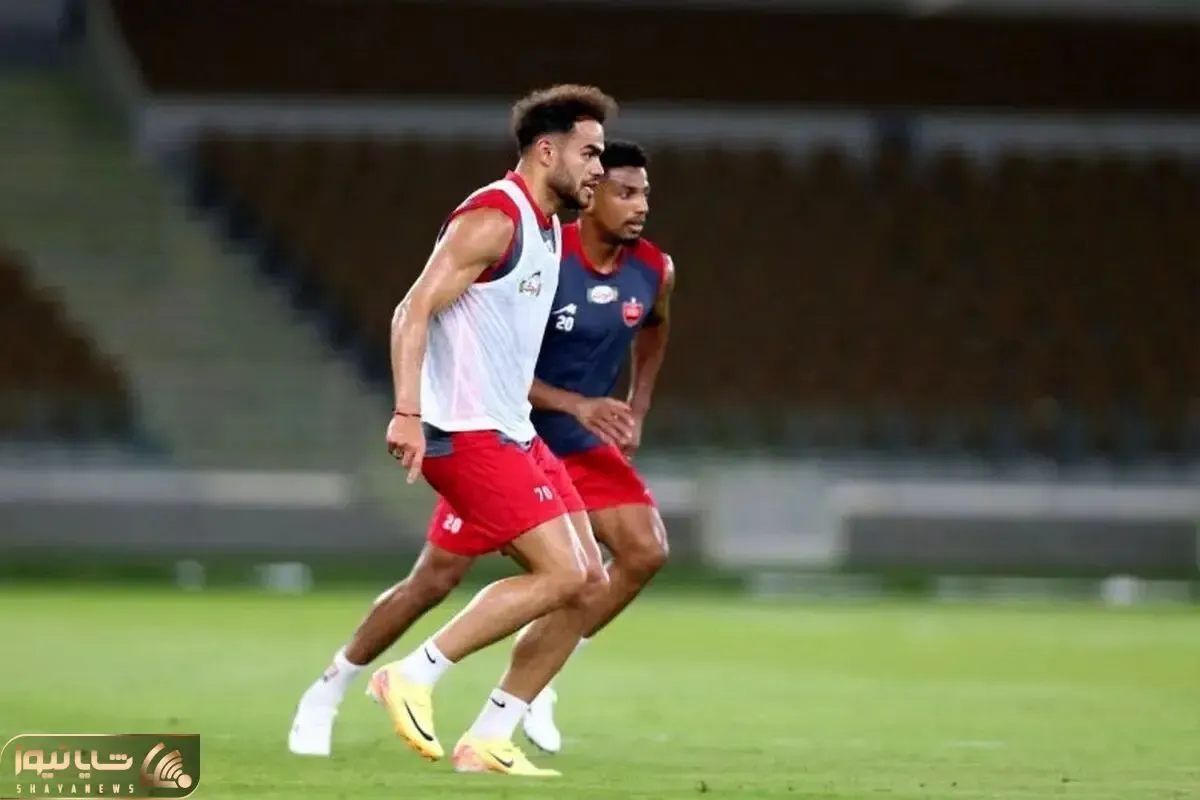 ارونوف هم از راه رسید و اردویس پرسپولیس ملحق شد
