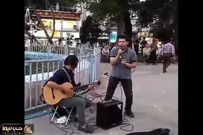 آواز خیابانی؛ ببینید این دو آقا با آهنگ امامیو چه ترکوندن ملت بردن تو اغماء بنازم!