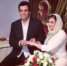 بوسه کارگردان مشهور بر پیشانی همسرش