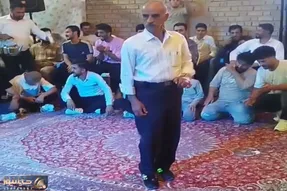 آواز شاد؛ عمو با کتونیاش وسط مجلس هر چی تو ورزش صبحگاهی یاد گرفته ویبره وار ارائه داد