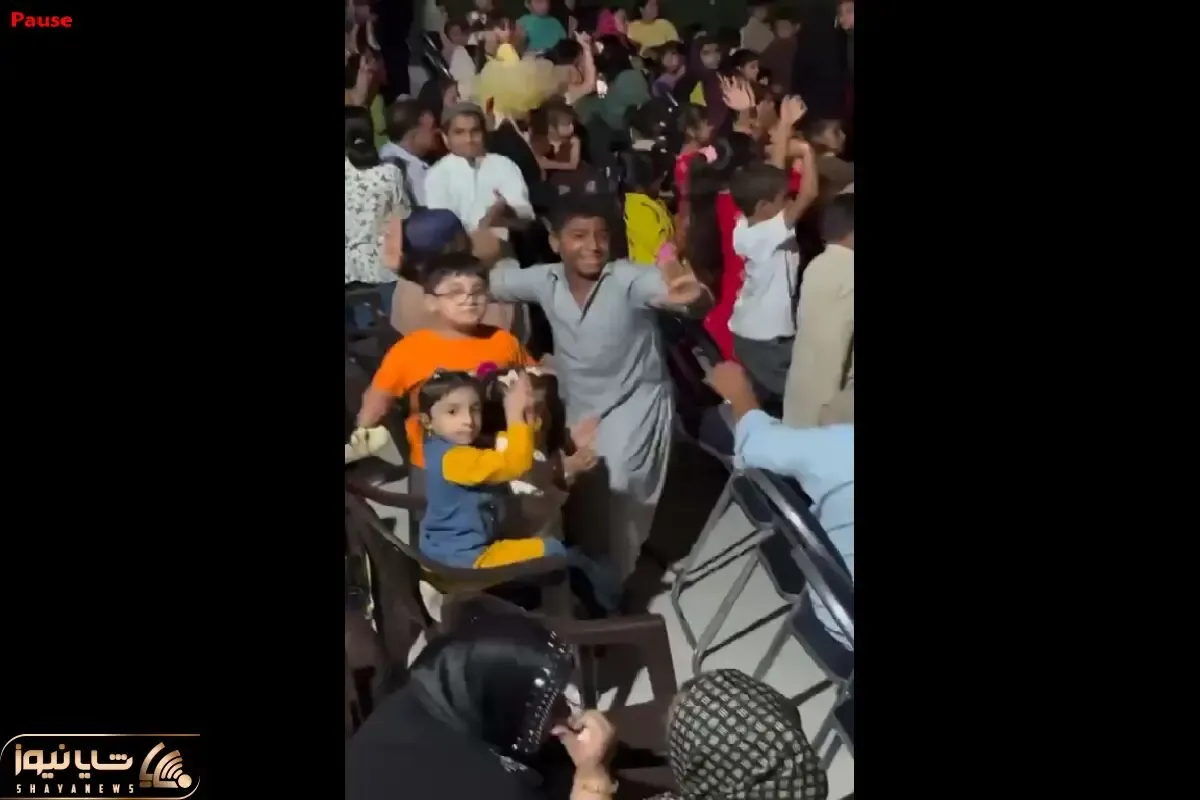 ویدیو شاد /رقص جنوبی پسر بچه بلوچی همه رو شگفت زده کرده/ لرزوندن شونه هاشو