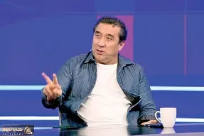 80 ضربه شلاق در انتظار خداداد عزیزی به خاطر فحش مادر به عالشاه