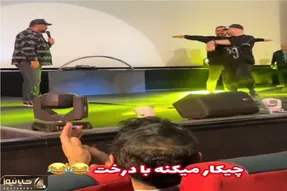 آواز شاد؛ پسر سرخوش با رفیق درختش یه رقص هندی رفت شاهرخ خان از  ژانگولراش آموزش خواست