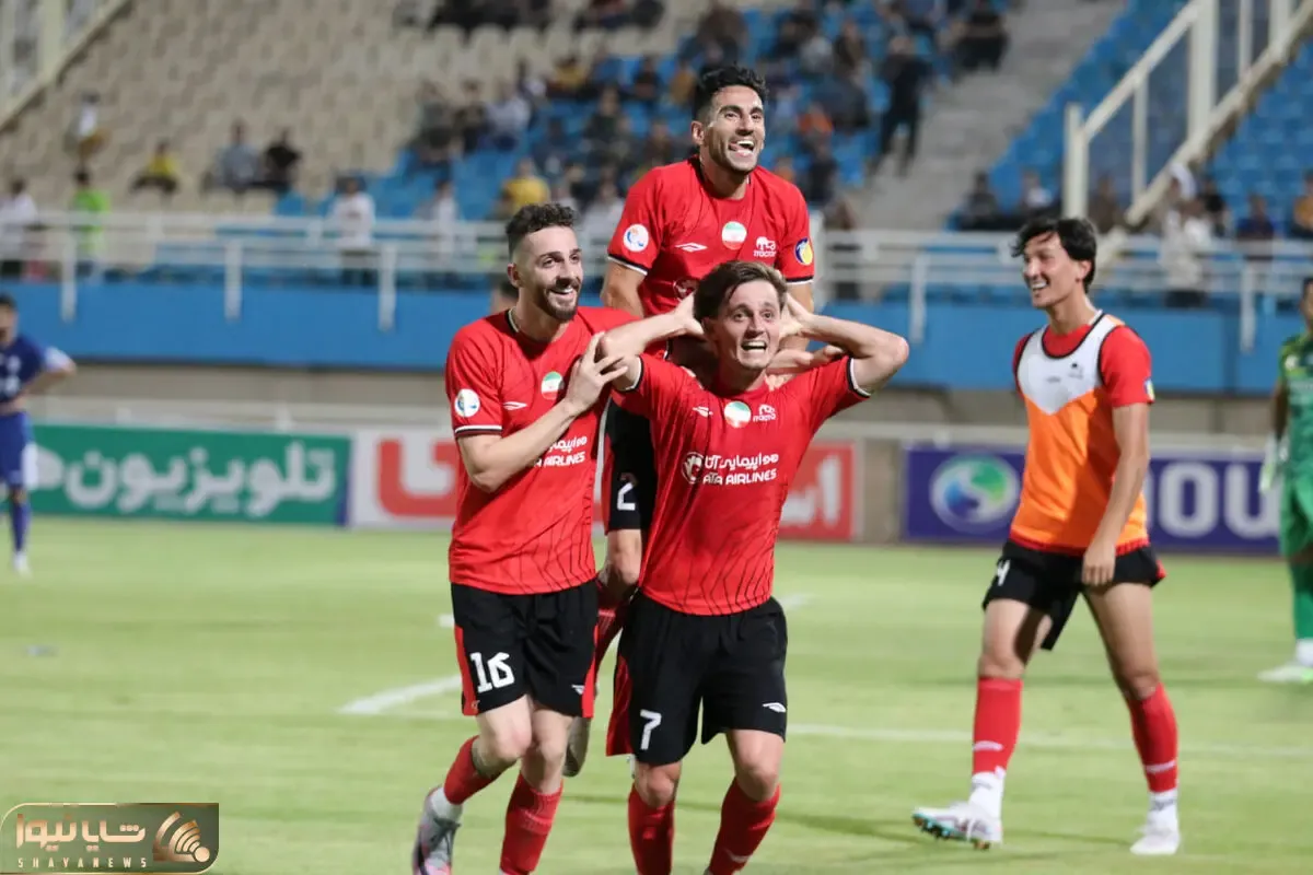 (عکس) مهاجم اسبق استقلال در تبریز!