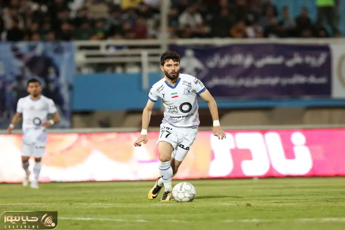 چرا ستاره استقلال ناراحت شد؟!