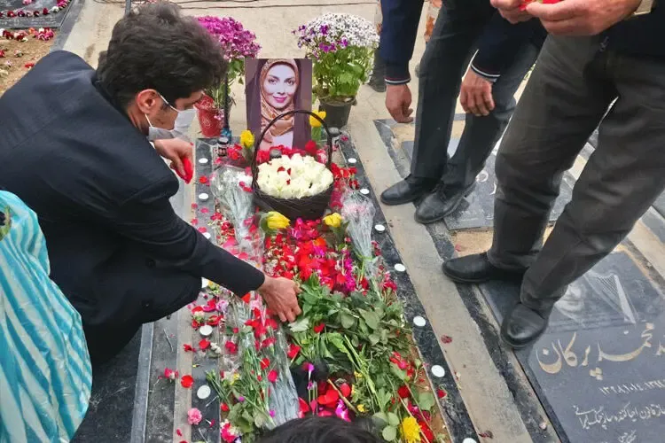 درگذشت آزاده نامداری؛ کدام چهره ها به یادبود آزاده رفتند؟
