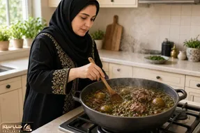 چرا قورمه سبزی جاافتاده و لعاب دار نمی شود؟ ترفند طلای برای جا افتادن خورشت