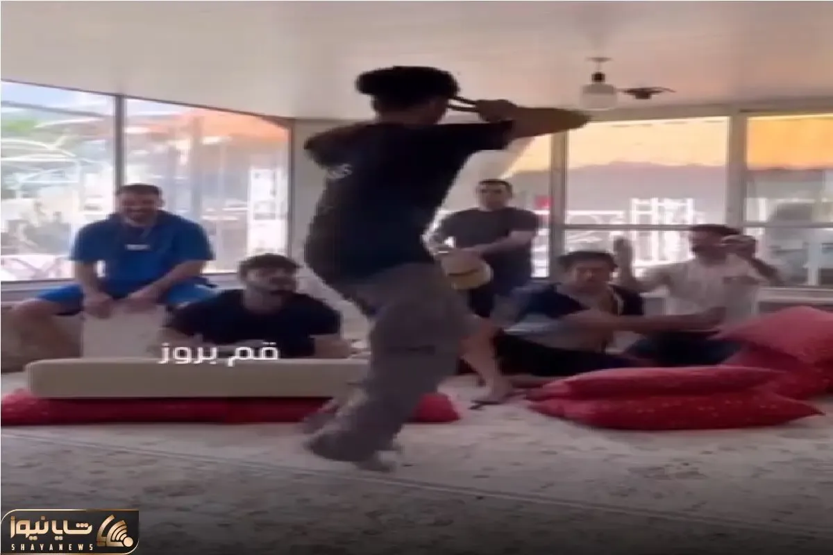 آواز شاد؛ پسرا ویلاشون بند موزیک آواره راه انداختن یکی یجور رقصید انگار آتش تو جونشه