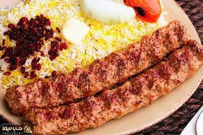 آشپزی حرفه ای؛ طرز تهیه کباب کوبیده روی گاز + طریقه به سیخ کشیدن و ادویه ها