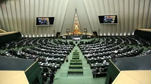 بررسی رتبه بندی معلمان و پاداش پایان خدمت فرهنگیان در مجلس